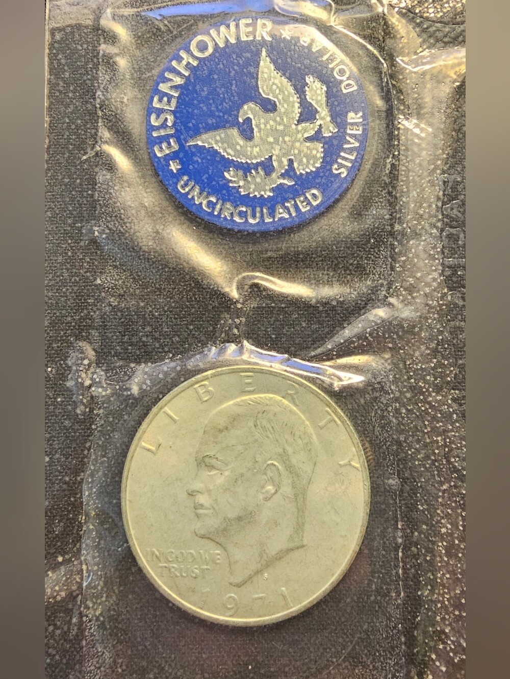 1971-S Eisenhower 40% Siver Dollar Uncirculated Worh Blue Seal